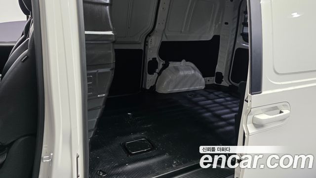 Hyundai Staria Cargo 3-Seater Modern 2022 — фото 26