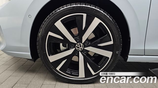Volkswagen Golf (VIII) 2.0 TDI Prestige 2025 — фото 5