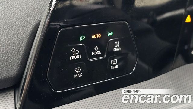 Volkswagen Golf (VIII) 2.0 TDI Prestige 2025 — фото 12