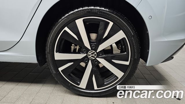 Volkswagen Golf (VIII) 2.0 TDI Prestige 2025 — фото 21