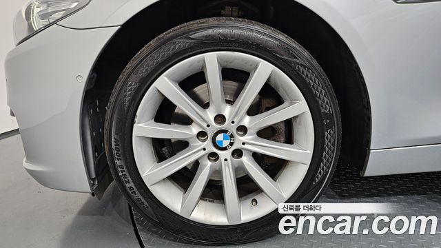 BMW 5 Series (F10) 528i 2014 — фото 5