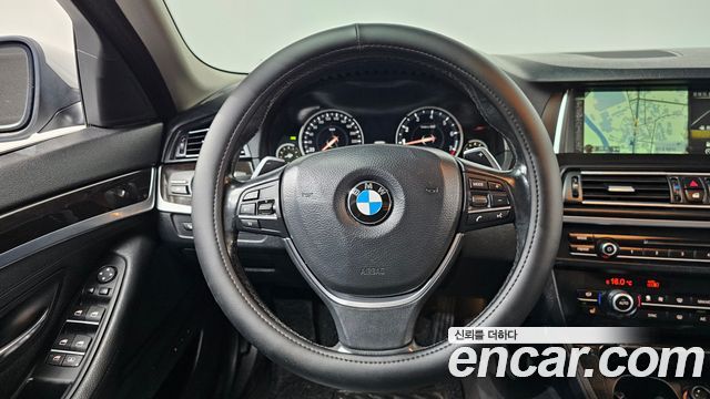 BMW 5 Series (F10) 528i 2014 — фото 12