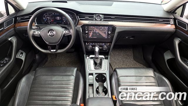 Volkswagen Passat GT (B8) 2.0 TDI 4Motion Prestige 2018 — фото 7