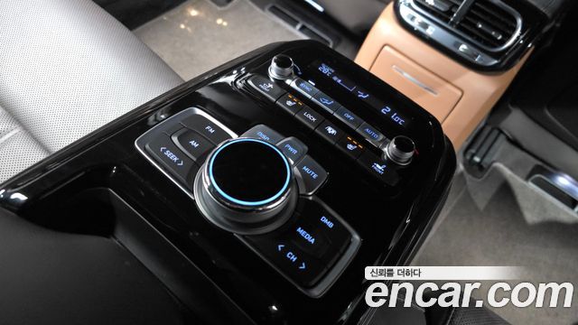 Genesis G90 3.8 Luxury 2020 — фото 22