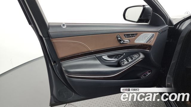 Mercedes-Benz S-Class (W222) S560eL 2020 — фото 24
