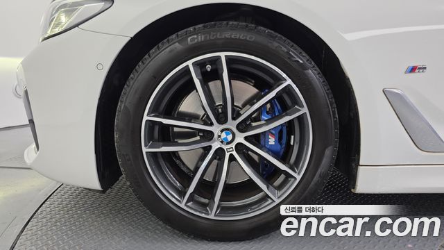 BMW 5 Series (G30) 520i M Sport 2022 — фото 5