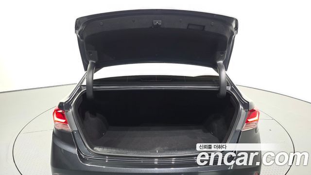 Hyundai Sonata New Rise 2.0 Smart 2018 — фото 20
