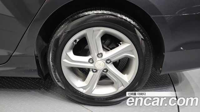 Hyundai Sonata New Rise 2.0 Smart 2018 — фото 21