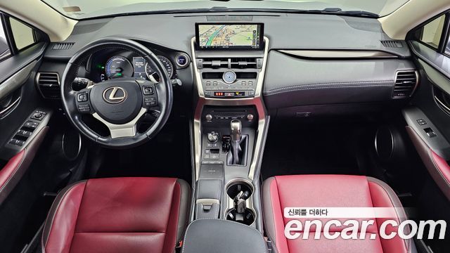 Lexus NX300h Supreme 2019 — фото 7