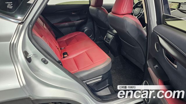 Lexus NX300h Supreme 2019 — фото 26