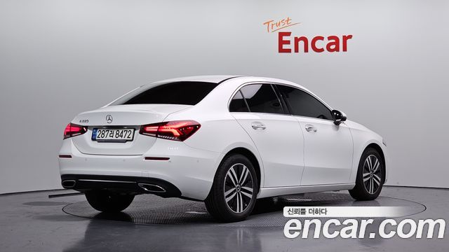 Mercedes-Benz A-Class (W177) A220 Sedan 2021 — фото 2