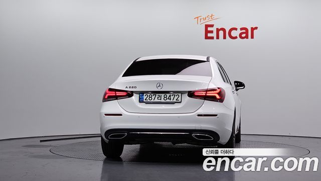 Mercedes-Benz A-Class (W177) A220 Sedan 2021 — фото 4