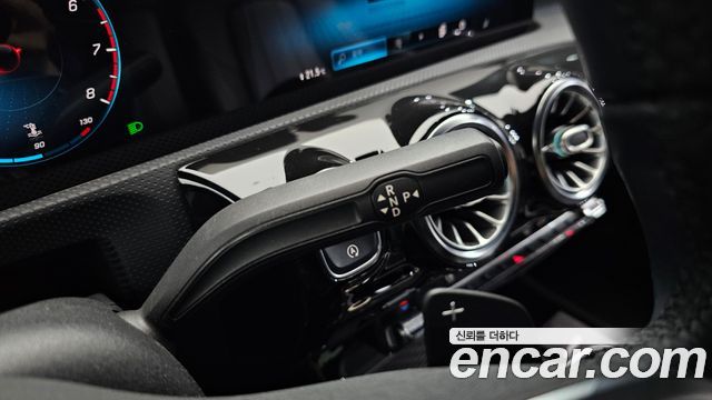 Mercedes-Benz A-Class (W177) A220 Sedan 2021 — фото 9