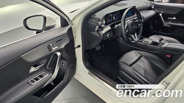 Mercedes-Benz A-Class (W177) A220 Sedan 2021 — фото 10