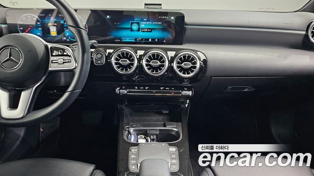 Mercedes-Benz A-Class (W177) A220 Sedan 2021 — фото 17