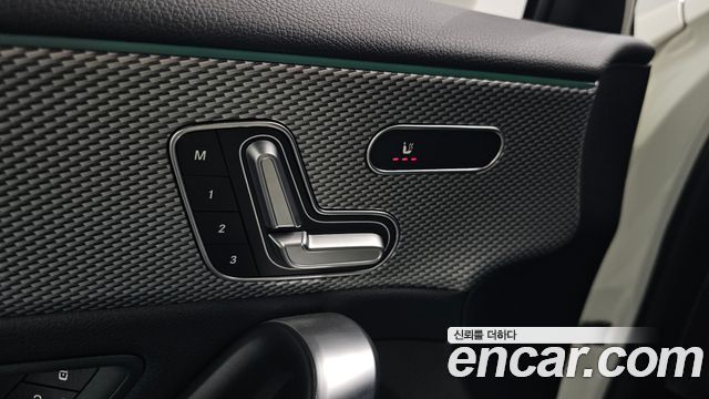 Mercedes-Benz A-Class (W177) A220 Sedan 2021 — фото 20