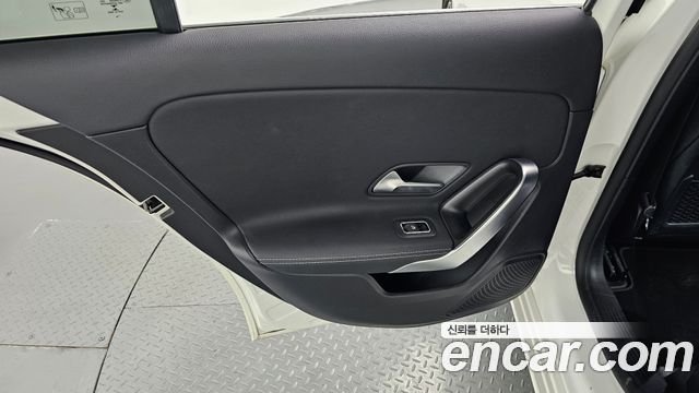 Mercedes-Benz A-Class (W177) A220 Sedan 2021 — фото 25