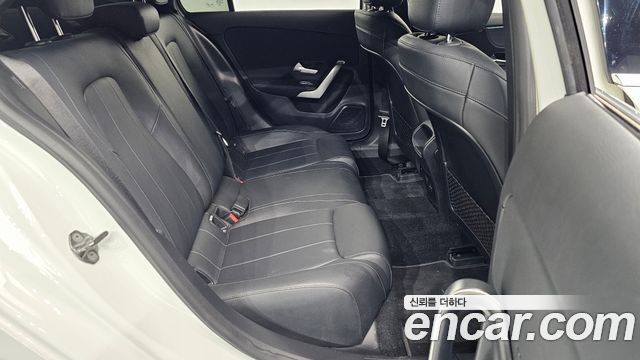 Mercedes-Benz A-Class (W177) A220 Sedan 2021 — фото 26