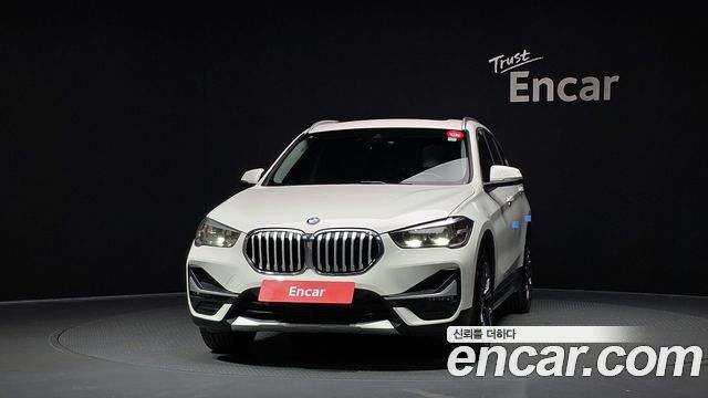 BMW X1 (F48) xDrive 20i xLine 2022 — фото 3