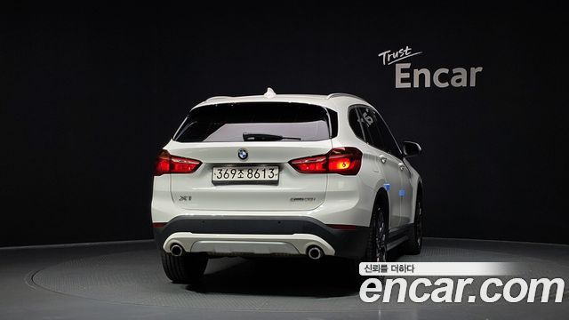 BMW X1 (F48) xDrive 20i xLine 2022 — фото 4