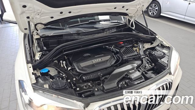 BMW X1 (F48) xDrive 20i xLine 2022 — фото 6