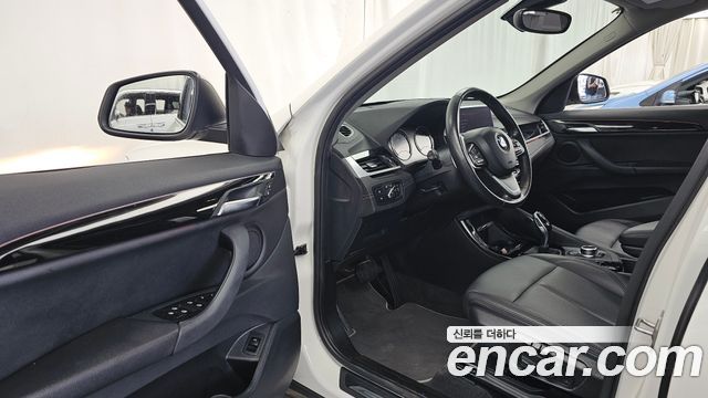 BMW X1 (F48) xDrive 20i xLine 2022 — фото 10