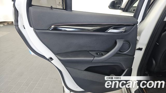 BMW X1 (F48) xDrive 20i xLine 2022 — фото 25