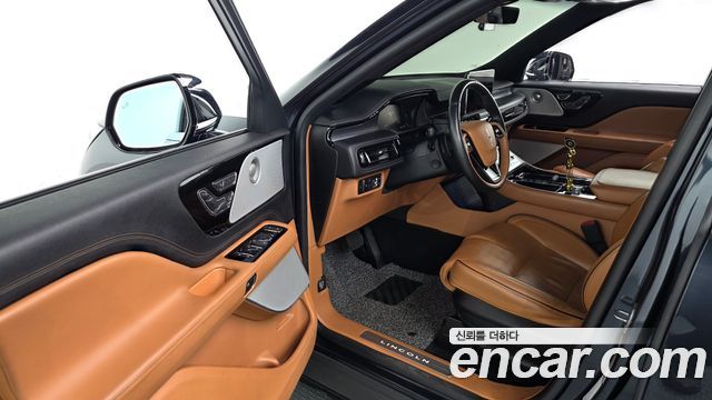 Lincoln Aviator (II) 3.0 Black Label AWD 2022 — фото 10