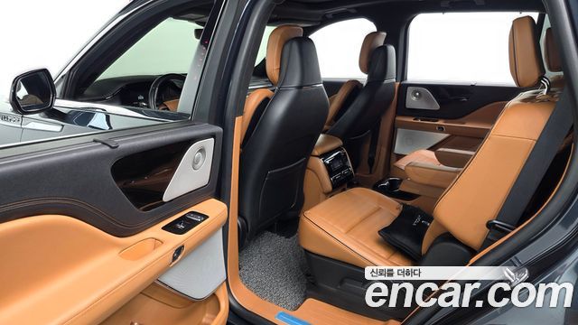 Lincoln Aviator (II) 3.0 Black Label AWD 2022 — фото 16