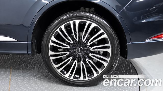 Lincoln Aviator (II) 3.0 Black Label AWD 2022 — фото 27