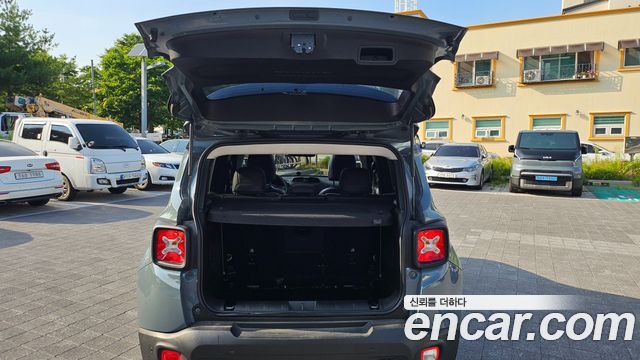 Jeep Renegade 2.0 Diesel Longitude AWD 2017 — фото 17