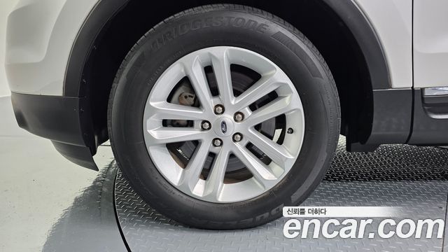 Ford Explorer 2.0 Ecoboost 2WD 5th 2014 — фото 5
