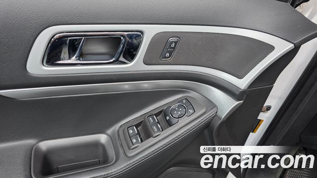 Ford Explorer 2.0 Ecoboost 2WD 5th 2014 — фото 22