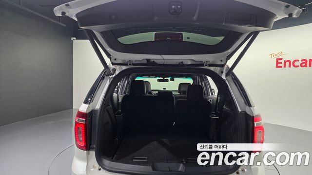 Ford Explorer 2.0 Ecoboost 2WD 5th 2014 — фото 24