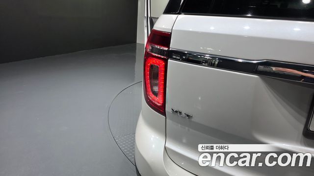Ford Explorer 2.0 Ecoboost 2WD 5th 2014 — фото 29