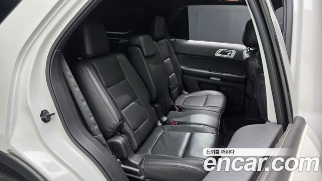 Ford Explorer 2.0 Ecoboost 2WD 5th 2014 — фото 32