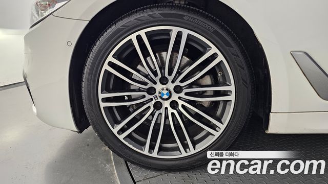 BMW 5 Series (G30) 520d M Sport Package Plus 2020 — фото 5