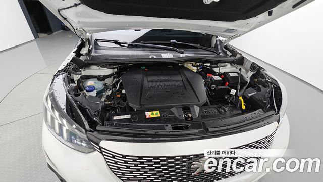 Peugeot e-2008 (II) EV GT 2023 — фото 6
