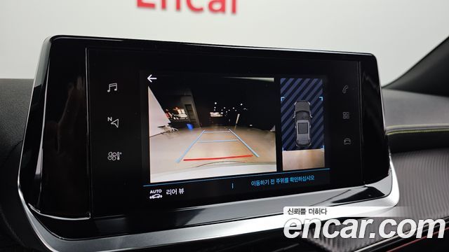 Peugeot e-2008 (II) EV GT 2023 — фото 15