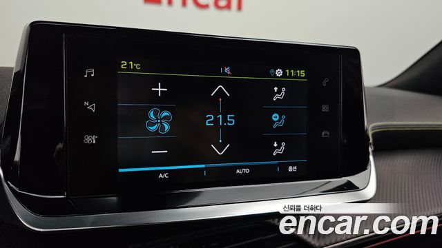 Peugeot e-2008 (II) EV GT 2023 — фото 30