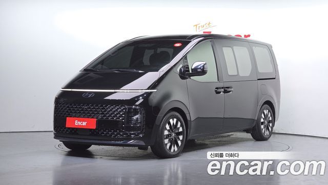 Hyundai Staria 4WD Lounge 9-Seater Prestige 2025 — фото 1