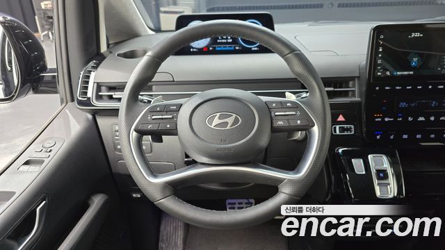 Hyundai Staria 4WD Lounge 9-Seater Prestige 2025 — фото 12