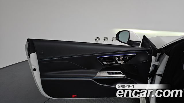 Mercedes-Benz CLE-Class (C236) CLE200 Cabriolet 2025 — фото 24
