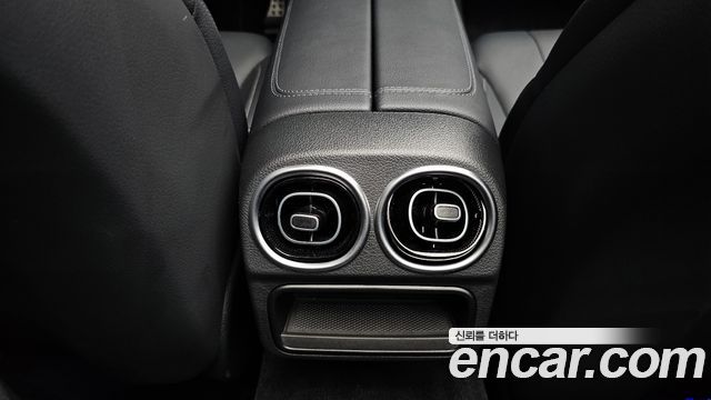 Mercedes-Benz CLE-Class (C236) CLE200 Cabriolet 2025 — фото 33