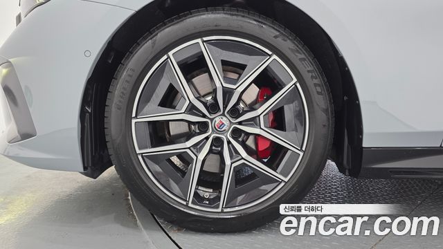 BMW 5 Series (G60) 520i Special Edition 2025 — фото 5
