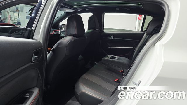 Peugeot 308 (II) 1.5 BlueHDi GT Line 2019 — фото 11