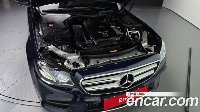 Mercedes-Benz E-Class (W213) E300 AMG Line 2019 — фото 6