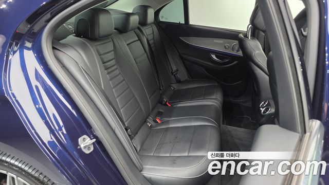 Mercedes-Benz E-Class (W213) E300 AMG Line 2019 — фото 11