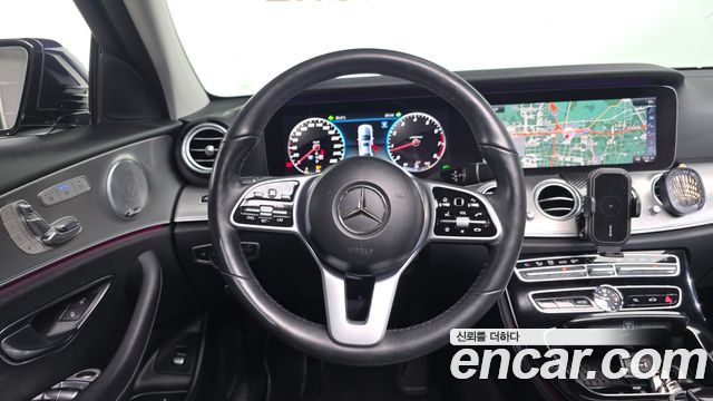 Mercedes-Benz E-Class (W213) E300 AMG Line 2019 — фото 12