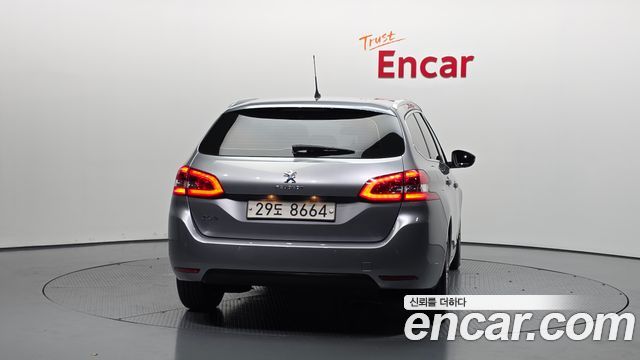 Peugeot 308SW (II) 1.6 BlueHDi Allure 2018 — фото 4